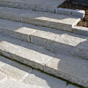 Luserna Blockstufen